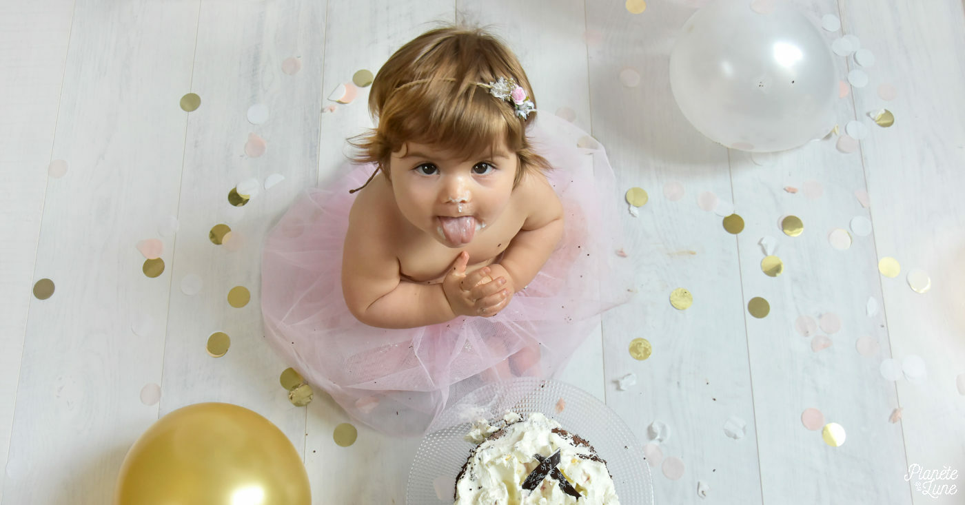 Photographe Bourges - le « Smash the cake » d’Alice